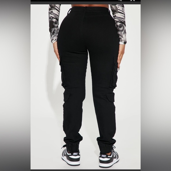 Good Vibes Cargo Jogger - Black - Picture 4 of 4